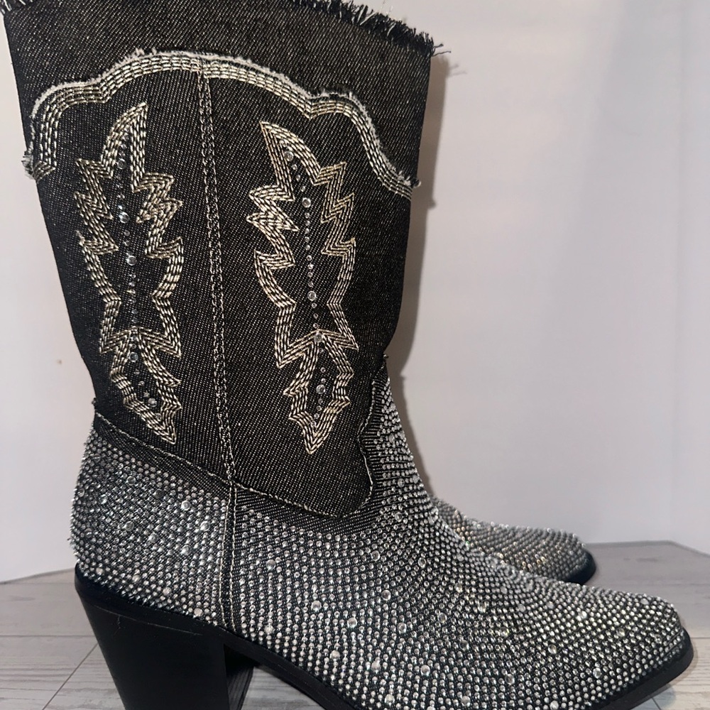 Wild Diva Lounge Gaslight Rhinestone Western Boot